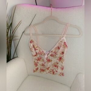 PRINCESS POLLY FLORAL LACE TANK TOP WITH BOW DETAIL - US 2 / SMALL